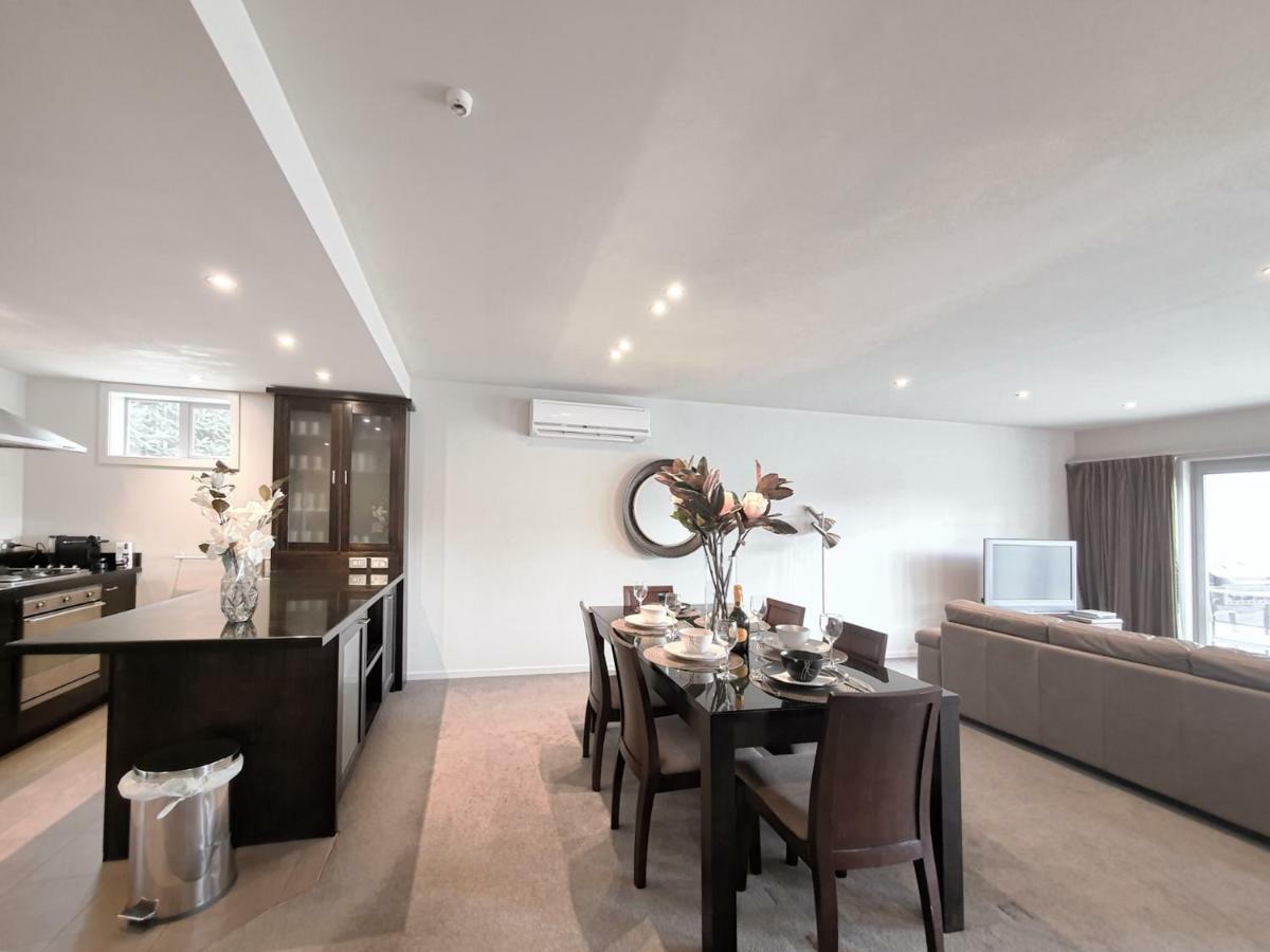 Lakefront Living - 4 Bedrm Apartment Alpine Vilage Квинстаун Экстерьер фото